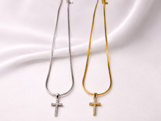 Joias Douradas ou Prateadas: Qual Escolher?
